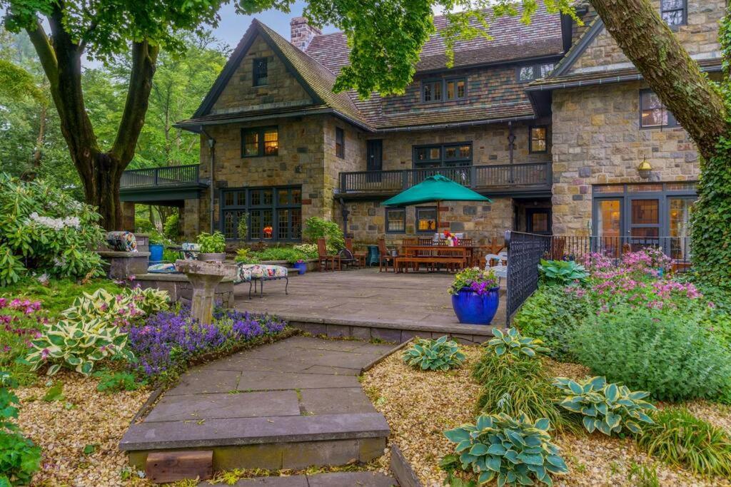The Mansion At The Highlands Vila Fall River Exterior foto